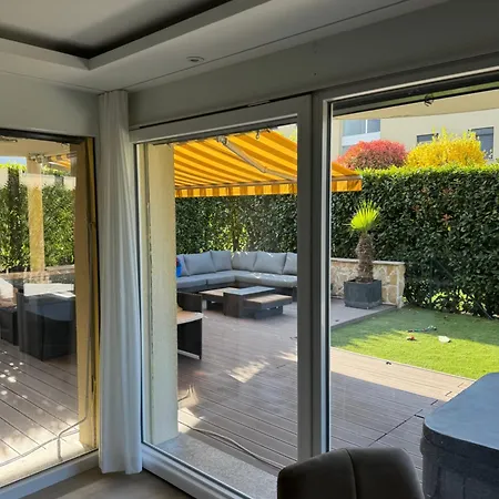 Lux Riviera Noville