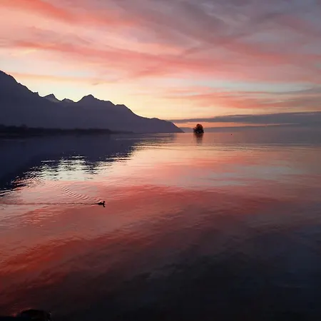 Lux Riviera * Noville